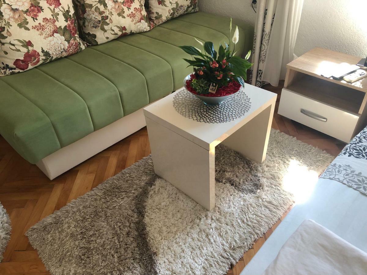 Apartments Debora Ούλτσιν Εξωτερικό φωτογραφία